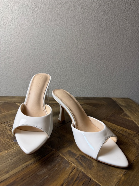 Coutgo Shoes - Size 6.5 Coutgo Patent White Open-Toe Heeled Mules